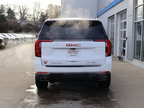 New 2025 GMC Yukon AT4 Ultimate image 9
