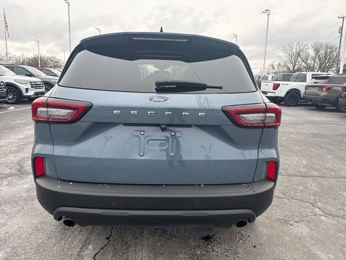 Used 2025 Ford Escape ST-Line w/ Tech Pack #1 image 8