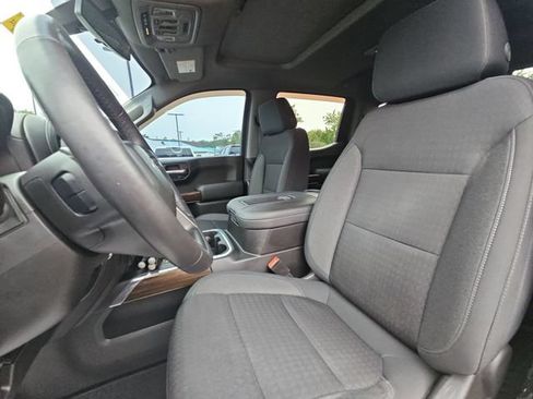 Used 2021 Chevrolet Silverado 1500 LT Trail Boss w/ Convenience Package II AWD/4WD image 22