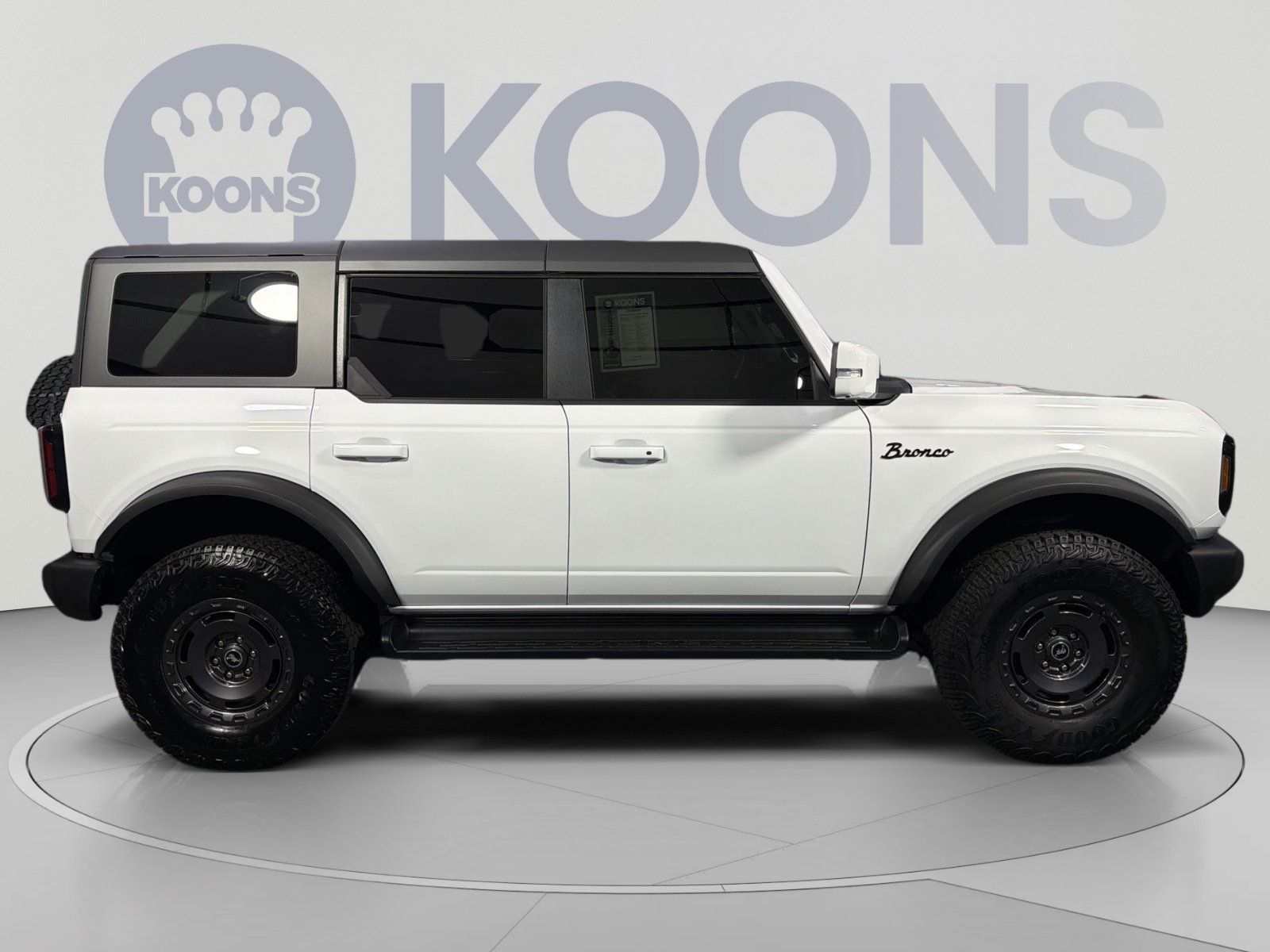 Used 2025 Ford Bronco Outer Banks w/ Sasquatch Package AWD/4WD image 8