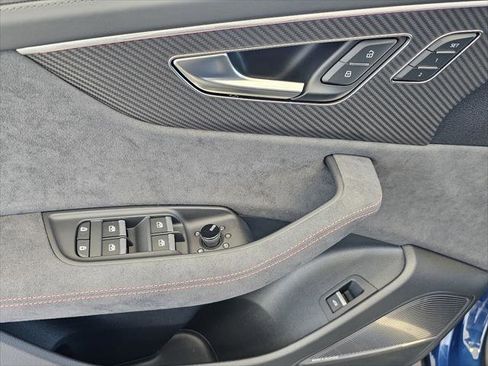 New 2026 Audi RS Q8 performance image 10