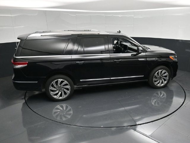 Used 2022 Lincoln Navigator L Reserve AWD/4WD image 54