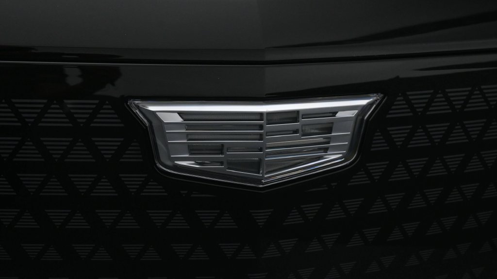 Certified 2027 Cadillac Vistiq Sport AWD/4WD image 20