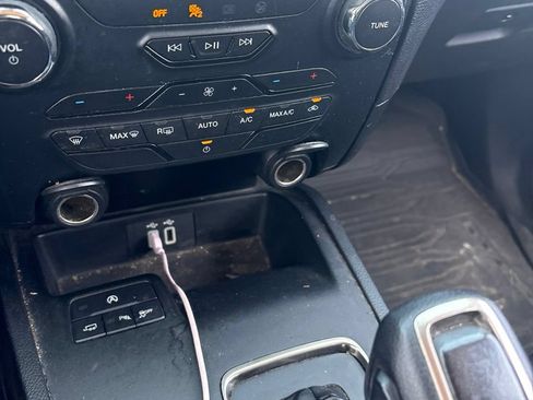 Used 2019 Ford Ranger XLT w/ Equipment Group 301A Mid RWD image 18