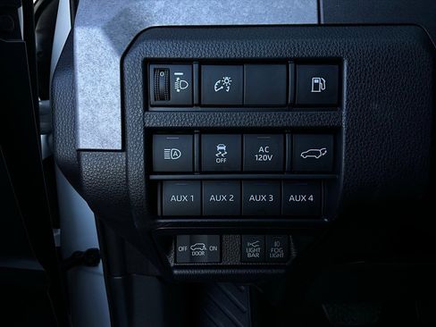 Used 2025 Toyota 4Runner Trailhunter image 29