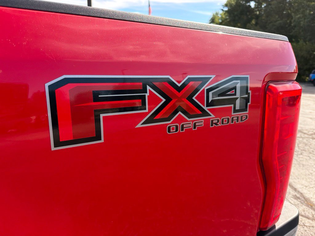 Used 2017 Ford F250 Lariat w/ Chrome Package AWD/4WD image 16
