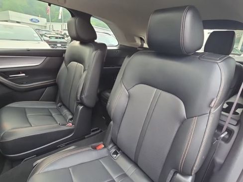 Used 2024 MAZDA CX-90 3.3 Turbo w/ Premium Package AWD/4WD image 23