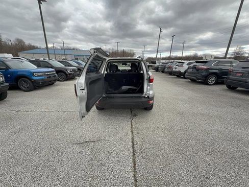 Used 2020 Ford EcoSport SE image 6