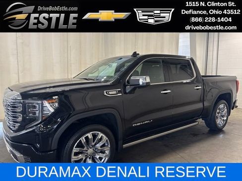 Used 2023 GMC Sierra 1500 Denali AWD/4WD image 1