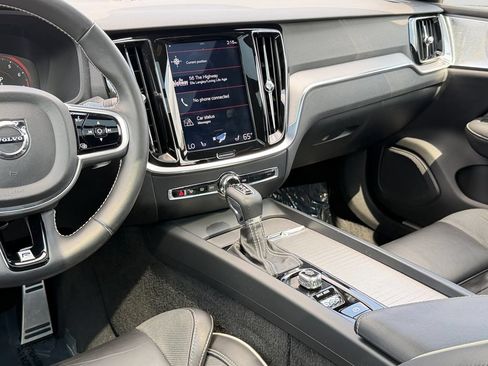 Used 2019 Volvo S60 T6 R-Design AWD/4WD image 14