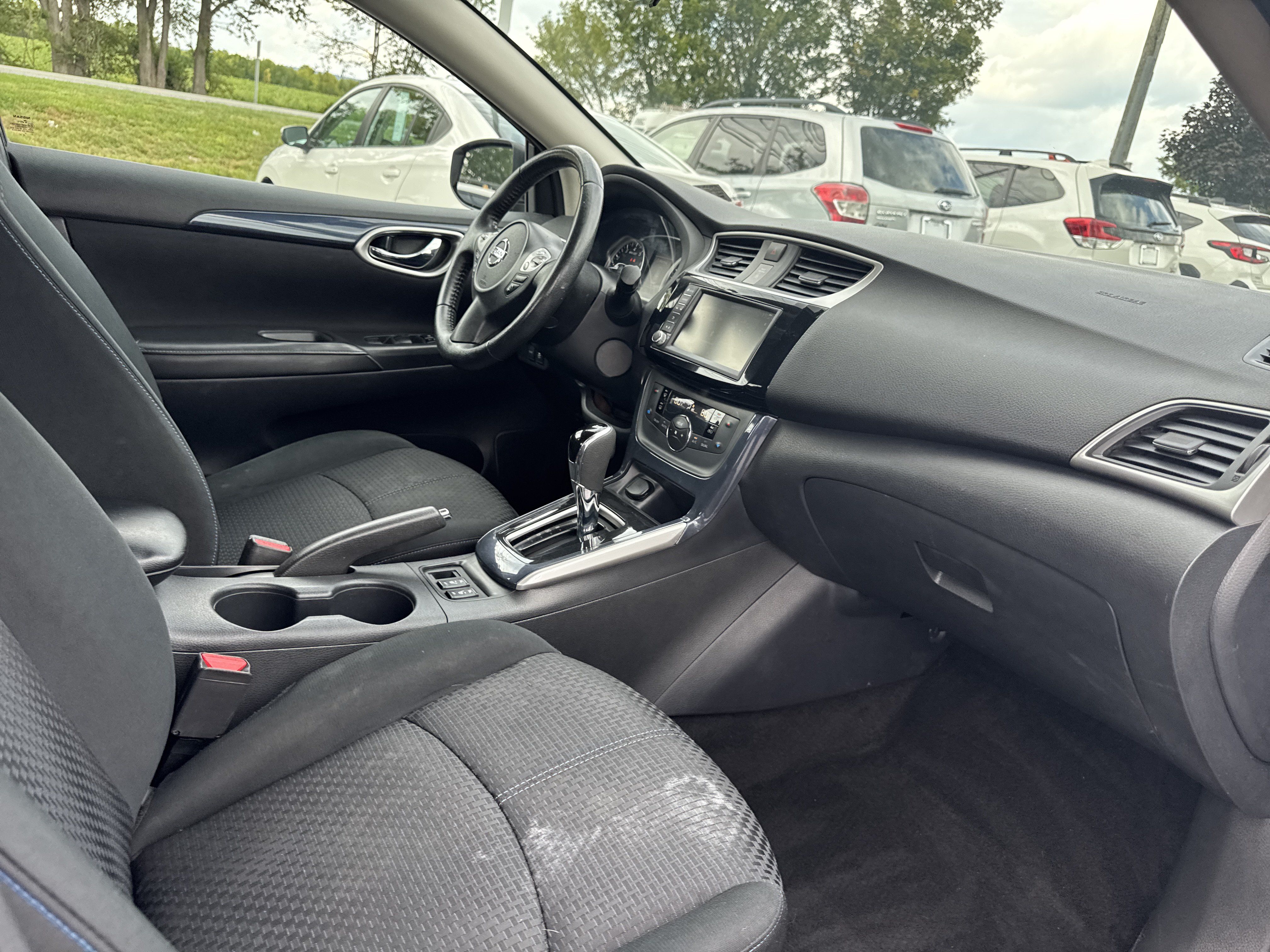 Used 2019 Nissan Sentra SR FWD image 15