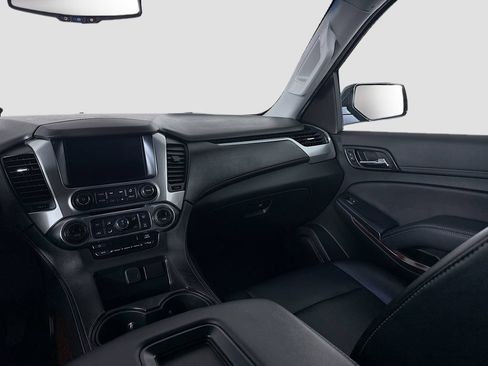 Used 2020 Chevrolet Suburban 4WD w/ Skid Plate Package image 16