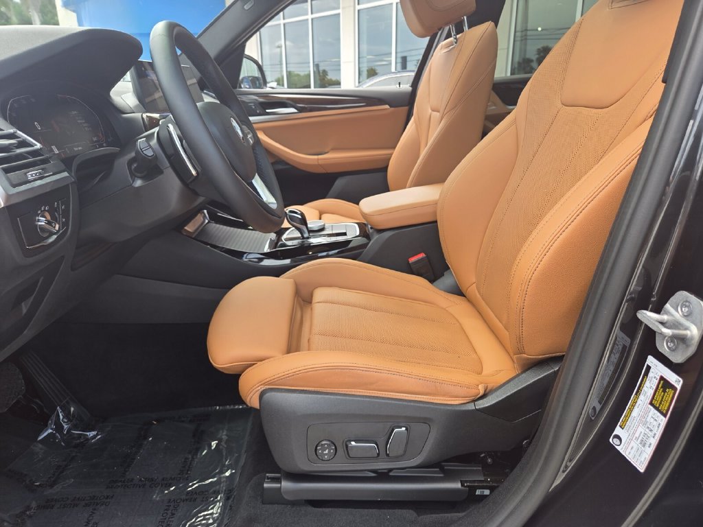 Used 2024 BMW X3 sDrive30i w/ Convenience Package RWD image 9