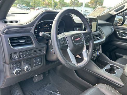 Used 2022 GMC Yukon SLT w/ SLT Luxury Package AWD/4WD image 24