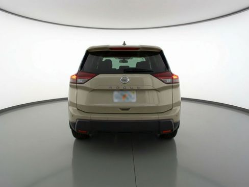 Used 2025 Nissan Rogue SV FWD image 7