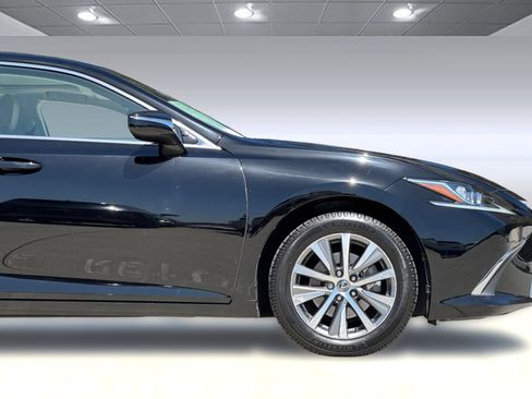 Used 2020 Lexus ES 300h w/ Premium Package FWD image 36