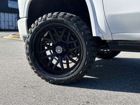 Used 2021 Chevrolet Silverado 3500 High Country w/ Z71 Off-Road Package image 51