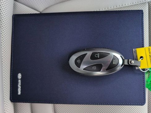 New 2026 Hyundai Tucson Limited image 32