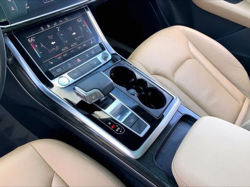 Used 2020 Audi Q7 2.0T Premium Plus w/ Premium Plus Package image 16