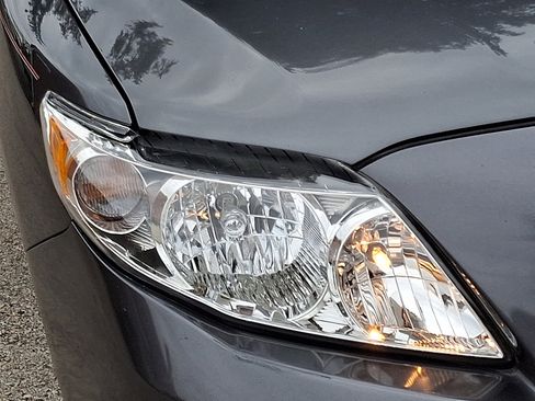 Used 2010 Toyota Corolla S image 9