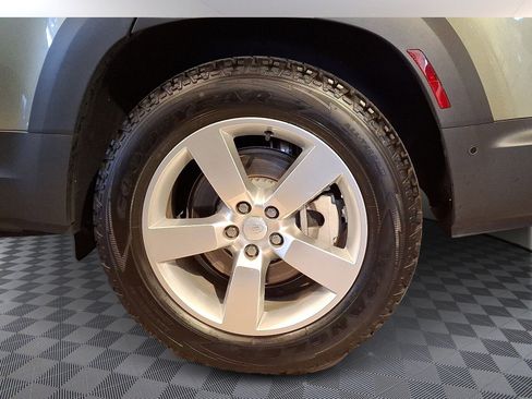 Used 2024 Land Rover Defender 130 S image 4