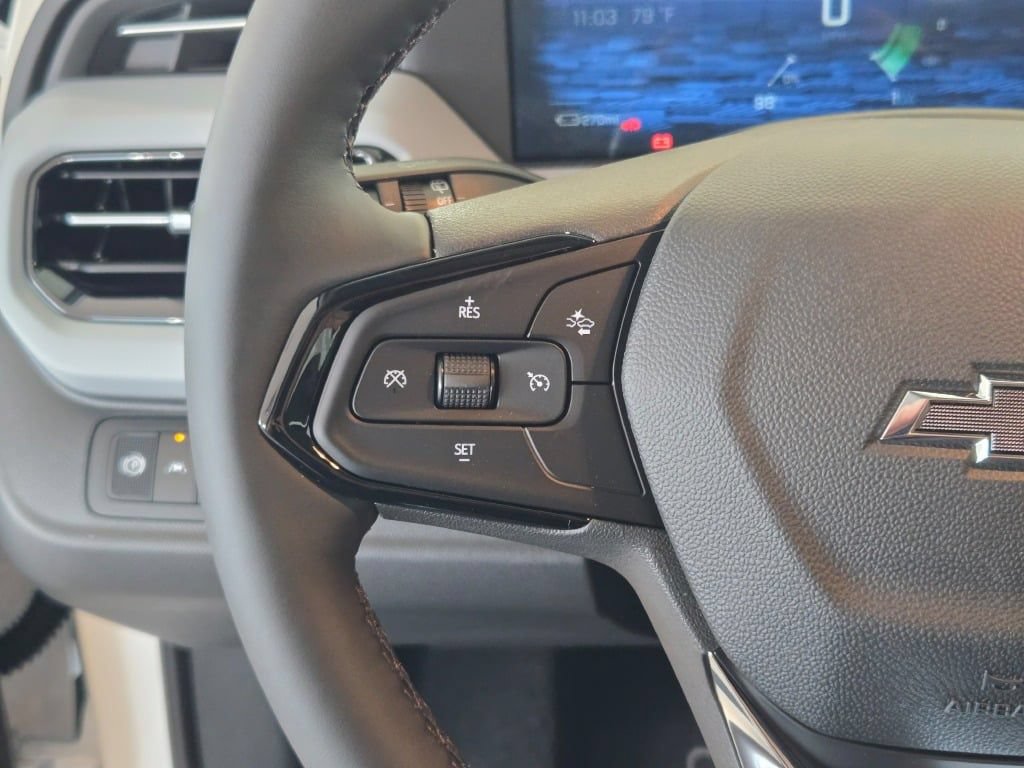 New 2027 Chevrolet Bolt LT w/ Comfort Package FWD image 27