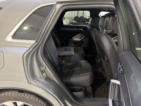 Used 2020 Audi Q3 2.0T Premium Plus w/ Premium Plus Package image 13