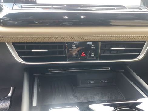 New 2026 Volkswagen Atlas Cross Sport SE FWD image 21