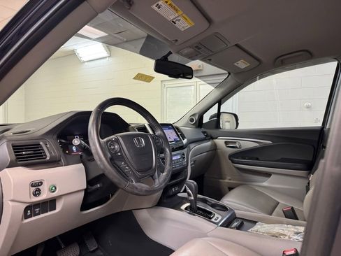 Used 2017 Honda Ridgeline RTL-T image 14