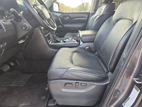 Used 2024 INFINITI QX80 Luxe image 11