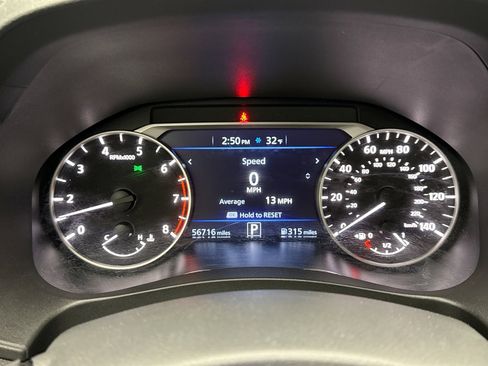 Used 2024 Nissan Altima 2.5 SV image 9