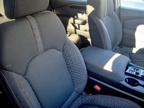 Used 2023 Honda Pilot Sport image 21