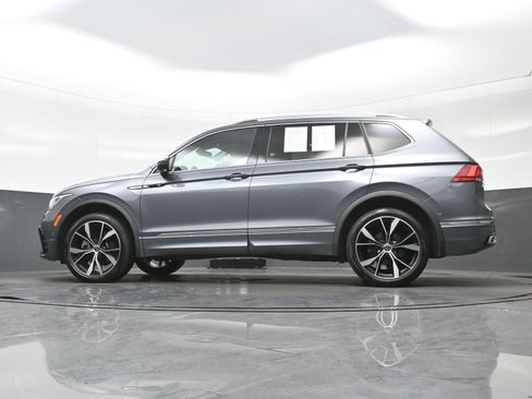 Used 2024 Volkswagen Tiguan SEL R-Line AWD/4WD image 32