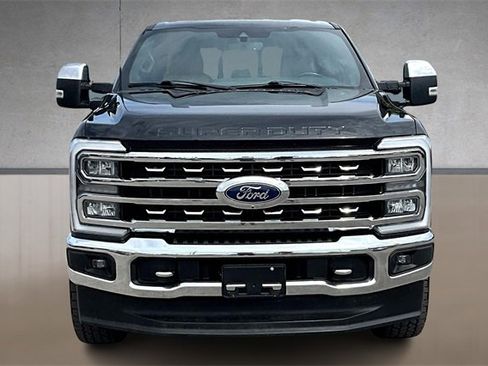 Certified 2024 Ford F250 Lariat w/ Chrome Package image 3
