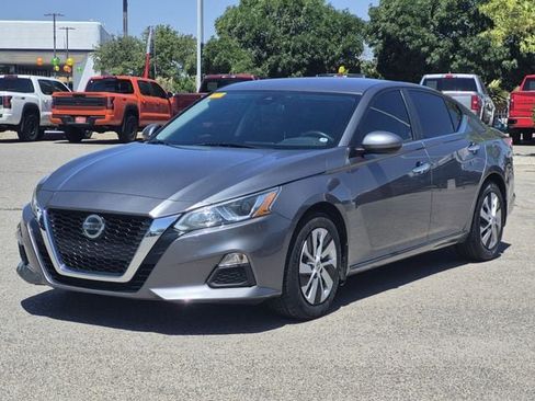 Certified 2021 Nissan Altima 2.5 S FWD image 2