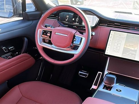 New 2025 Land Rover Range Rover SV image 33