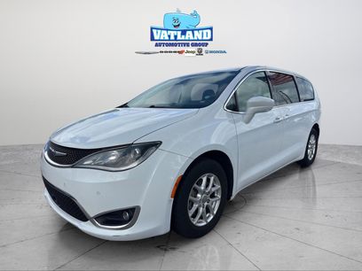 Certified 2020 Chrysler Pacifica Touring w/ Advanced Safetytec Group