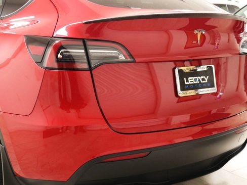 Used 2023 Tesla Model Y Performance image 81