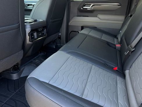 New 2026 Chevrolet Silverado 1500 ZR2 image 12