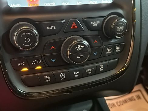 Used 2018 Dodge Durango GT w/ Premium Group AWD/4WD image 19