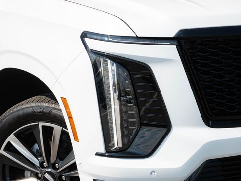Used 2026 Cadillac Escalade ESV Sport w/ Touring Package AWD/4WD image 38