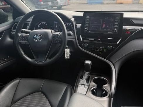 Used 2024 Toyota Camry SE FWD image 27