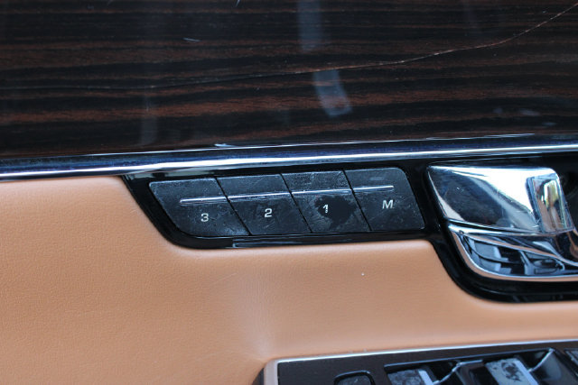 Used 2012 Jaguar XJ L RWD image 12