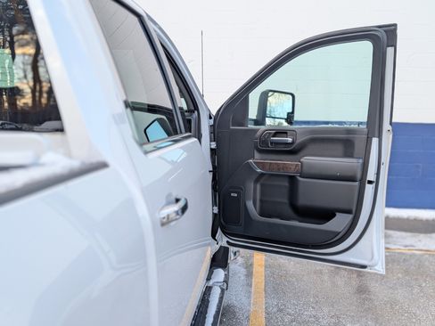 Used 2021 GMC Sierra 3500 Denali w/ Denali Ultimate Package image 57