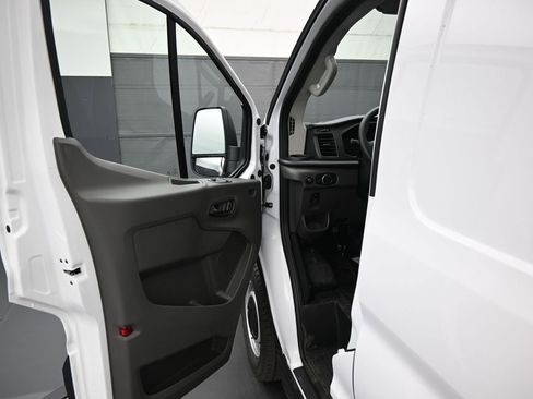 New 2026 Ford Transit 150 Low Roof RWD image 8