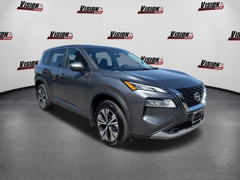 Certified 2023 Nissan Rogue SV image 3