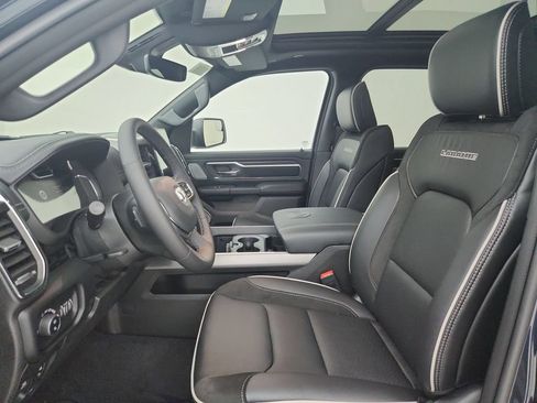 New 2026 RAM 1500 Laramie AWD/4WD image 18