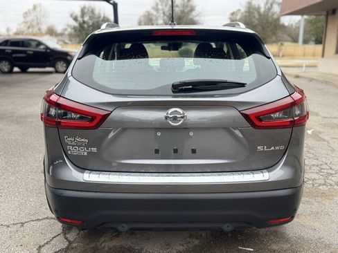 Used 2022 Nissan Rogue Sport SL image 5