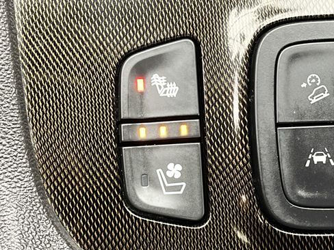 Certified 2023 GMC Acadia AT4 w/ Preferred Package image 26