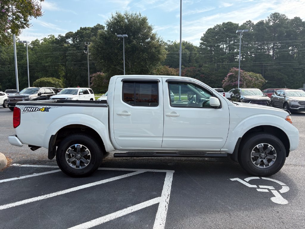 Used 2017 Nissan Frontier PRO-4X w/ Pro-4x Luxury Package AWD/4WD image 4